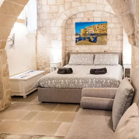 Апартаменты Dimore Del Borgo Antico - Il Sottano Монополи