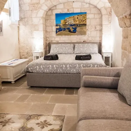 Апартаменты Dimore Del Borgo Antico - Il Sottano Монополи